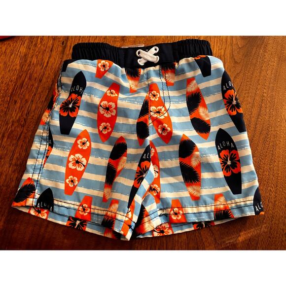 Disney Mickey Mouse Toddler Swim Lot – Rashguard 6-9M, Shorts 3-6M, Hat 6-12M - Picture 7 of 12